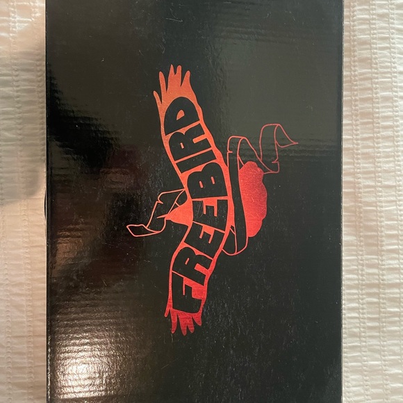 Boots - Picture 3 of 4